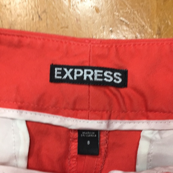 Express Shorts - Picture 2 of 5